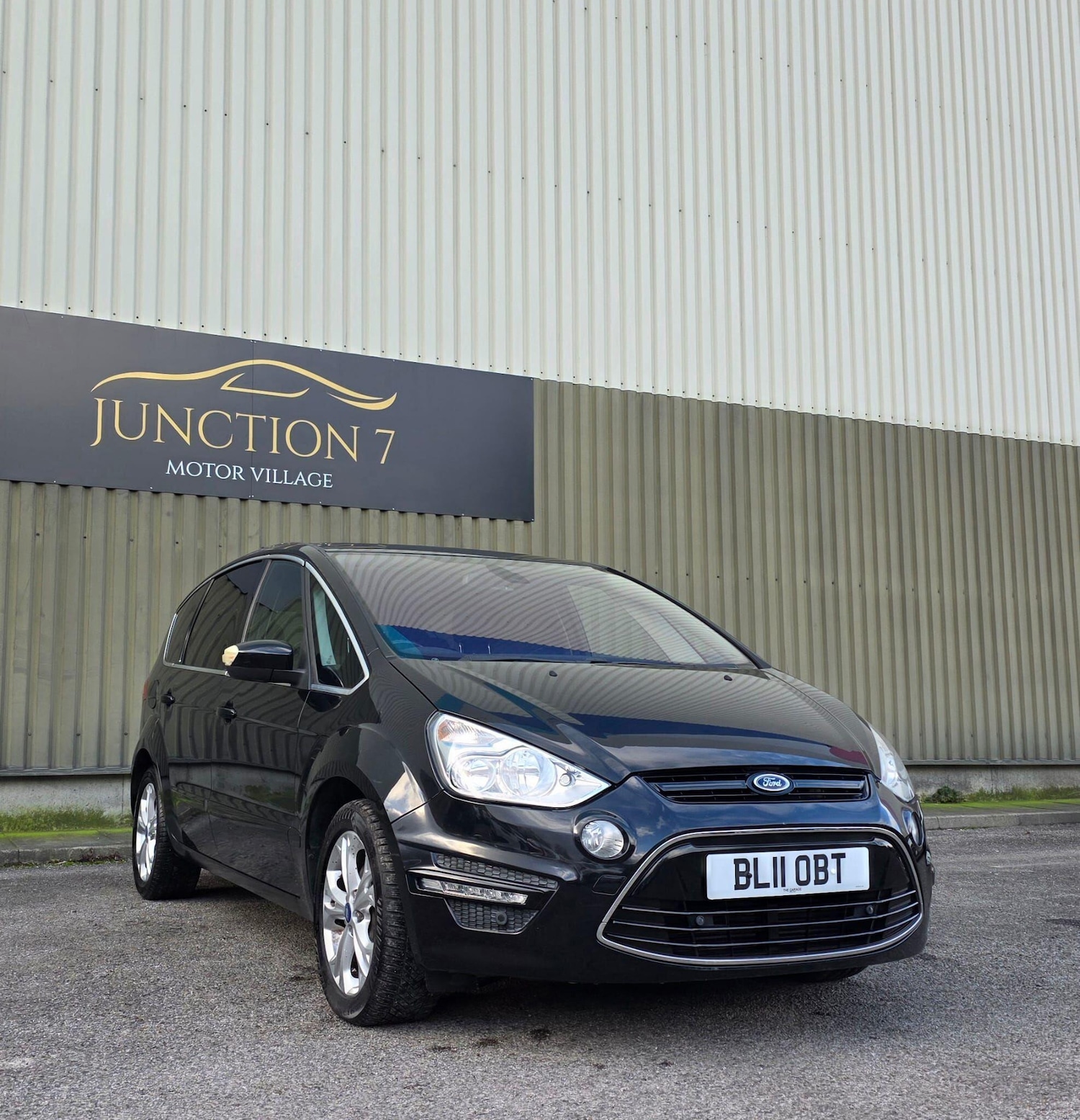 Used Ford S-Max 2011 for sale - 77315374: Photo 3
