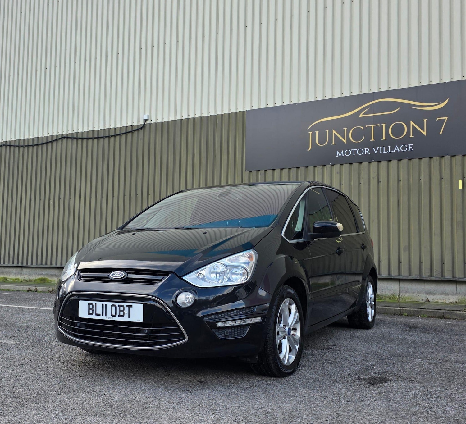 Used Ford S-Max 2011 for sale - 77315374: Photo 5