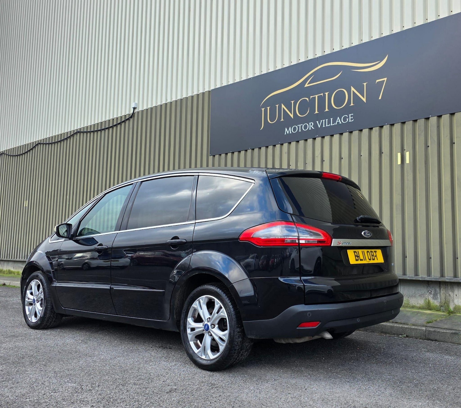 Used Ford S-Max 2011 for sale - 77315374: Photo 6