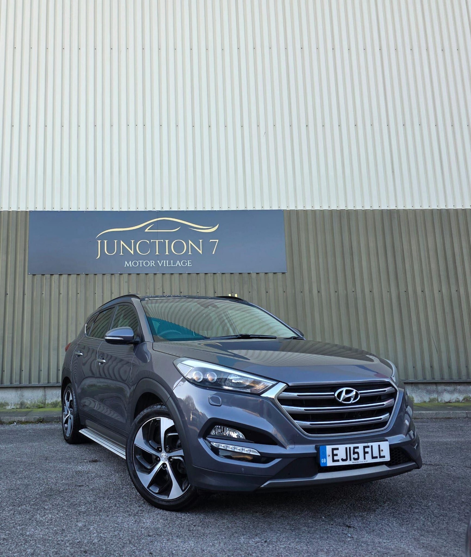 Used Hyundai TUCSON 2015 for sale - 77939761: Photo 2