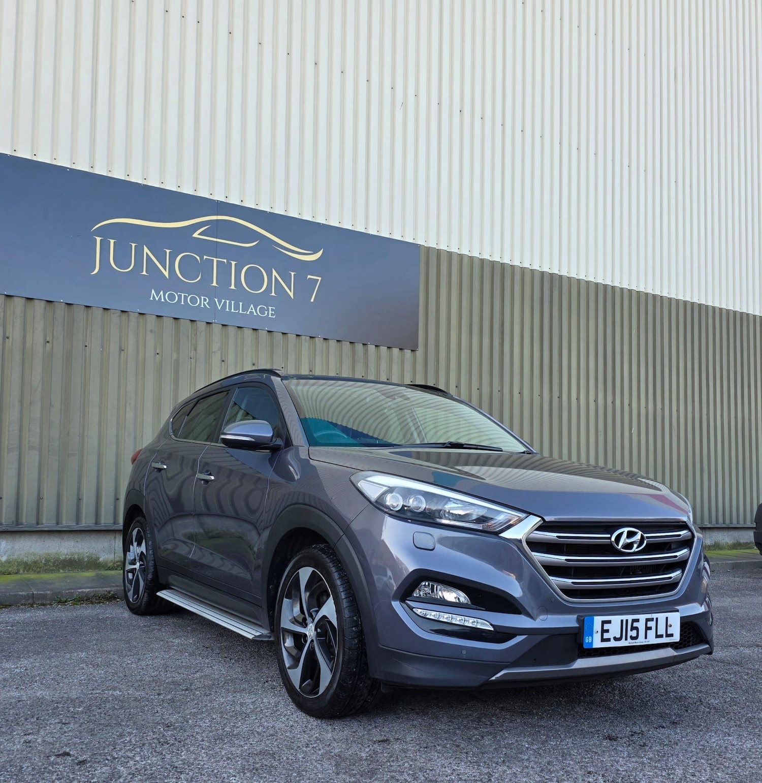 Used Hyundai TUCSON 2015 for sale - 77939761: Photo 3