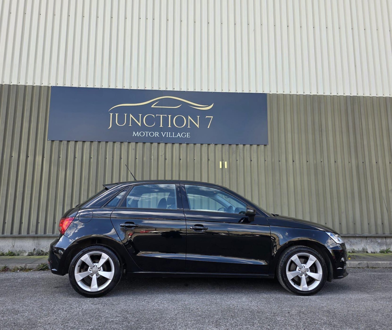 Used Audi A1 for sale - 78215037: Photo 10