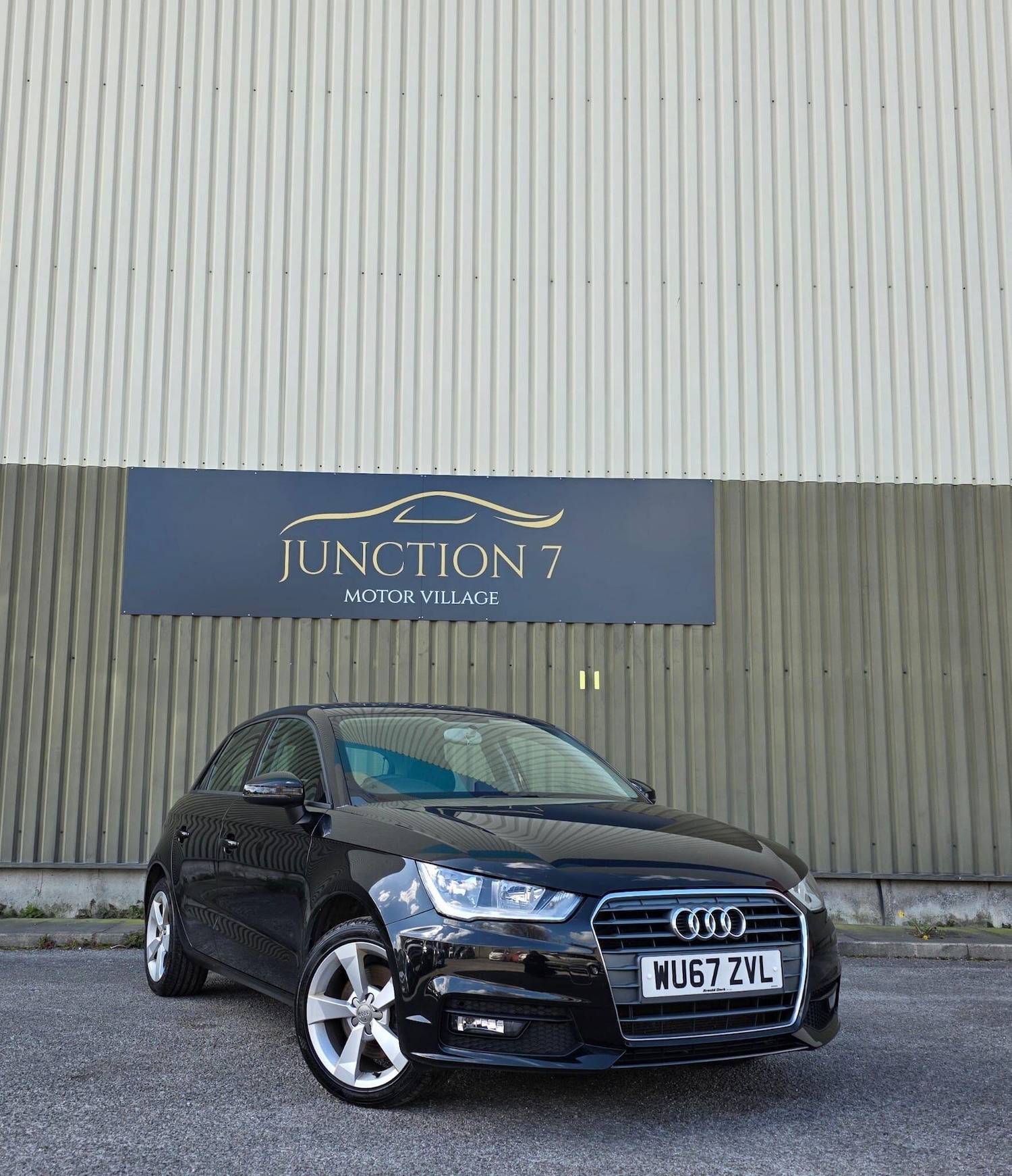 Used Audi A1 for sale - 78215037: Photo 2