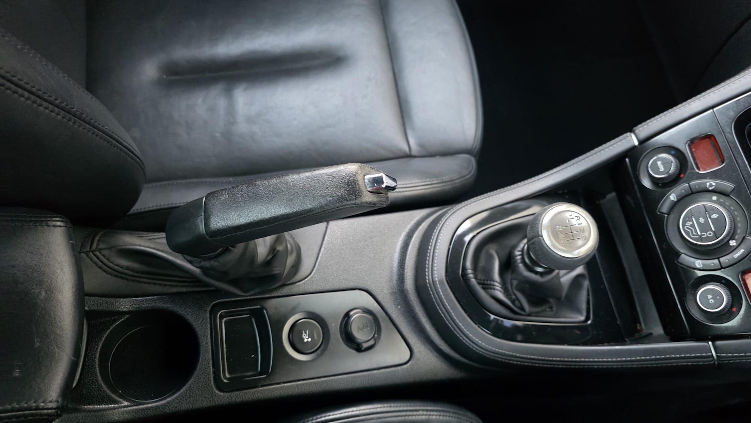 Used Peugeot RCZ 2013 for sale - 77015908: Photo 21