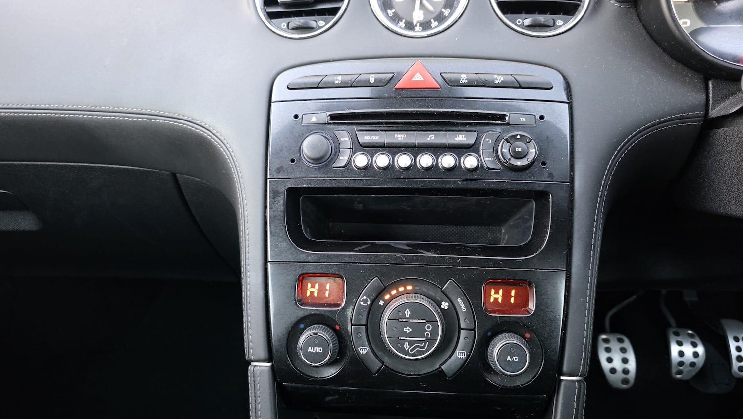 Used Peugeot RCZ 2013 for sale - 77015908: Photo 22