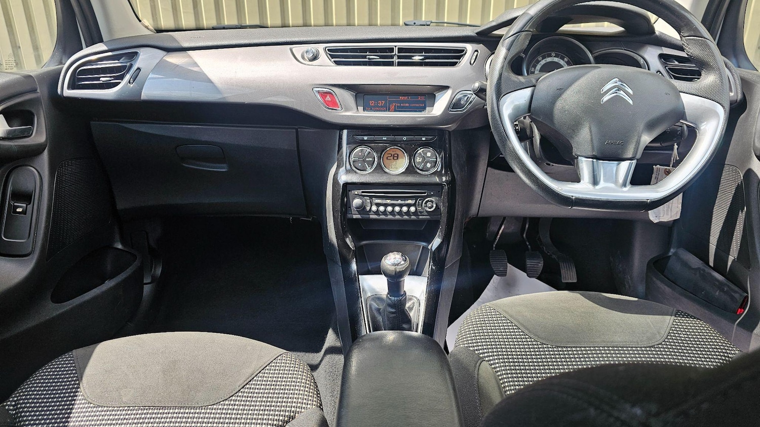 Vehicle 21