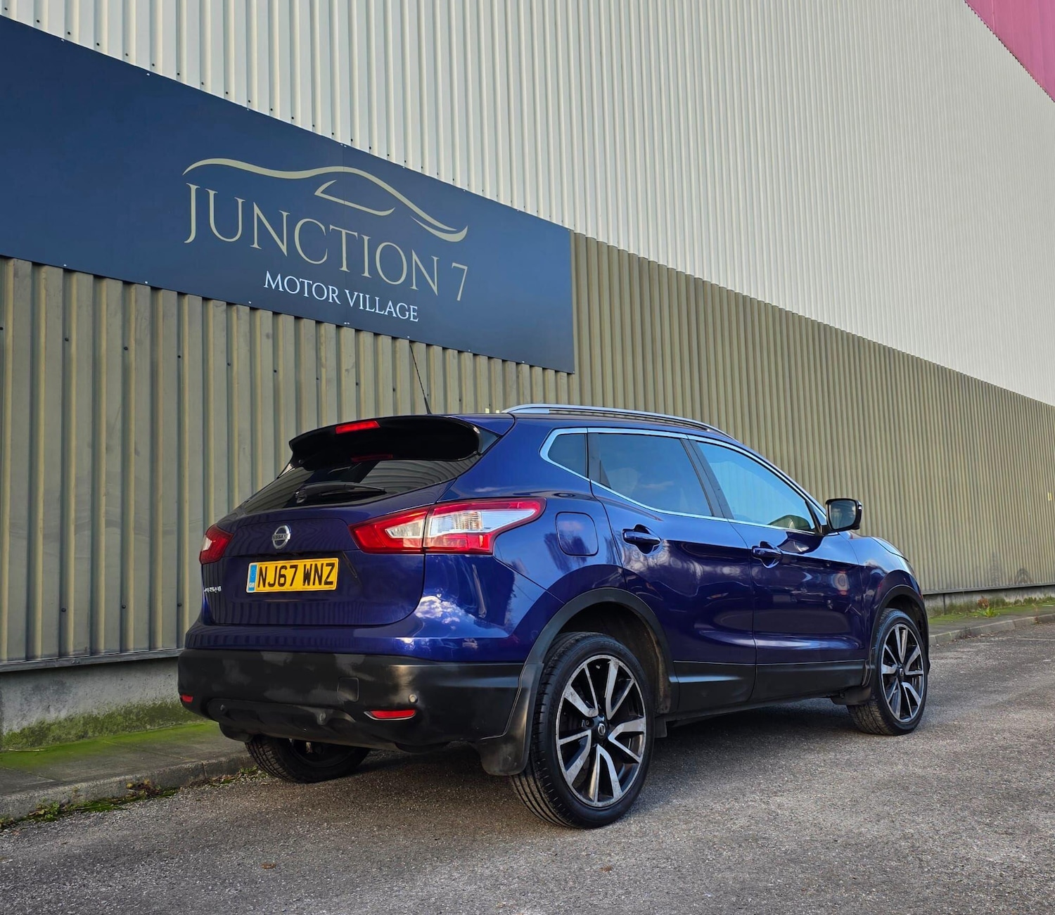 Used Nissan Qashqai 2017 for sale - 77054021: Photo 11