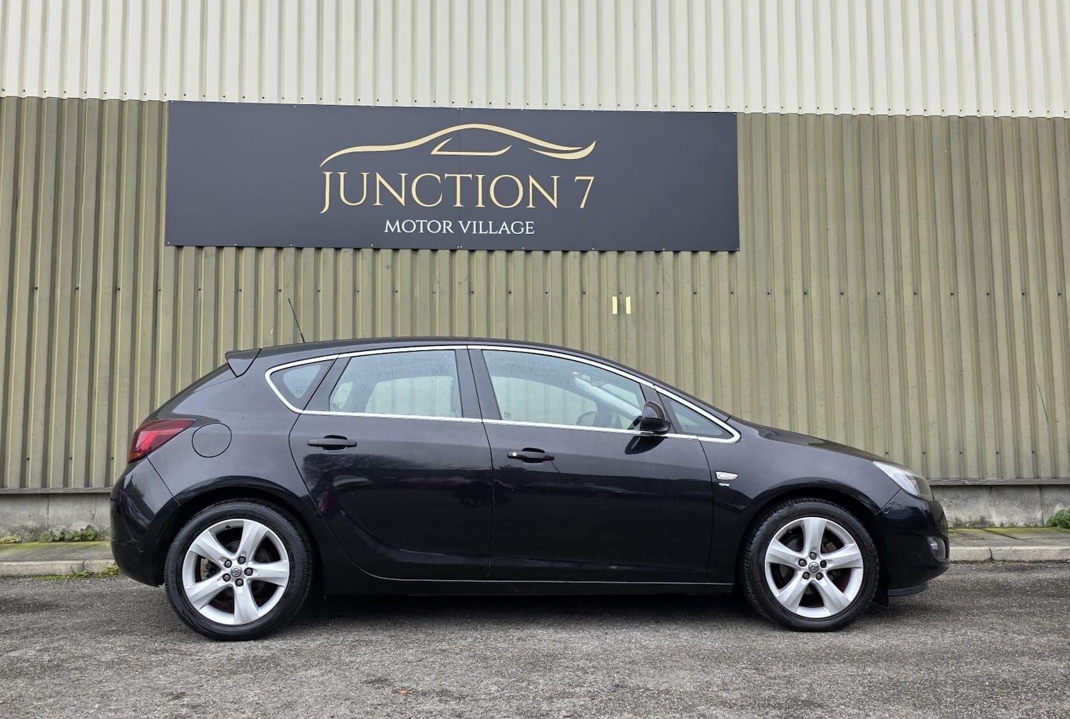 Used Vauxhall Astra 2011 for sale - 76425140: Photo 10
