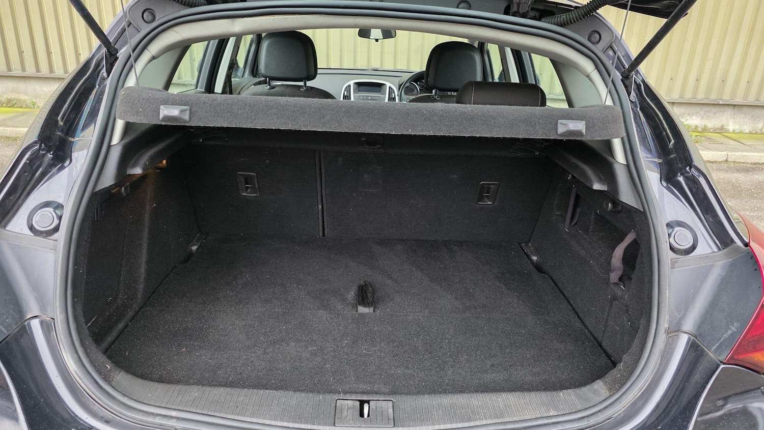 Used Vauxhall Astra 2011 for sale - 76425140: Photo 15