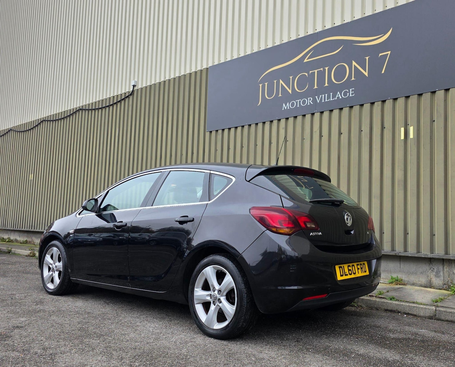 Used Vauxhall Astra 2011 for sale - 76425140: Photo 6