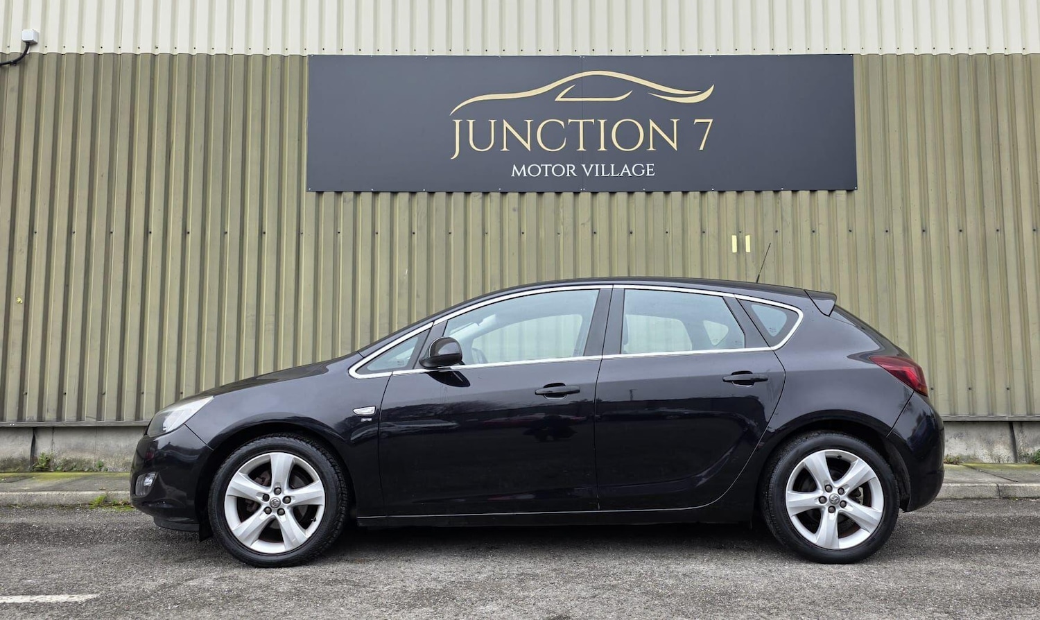 Used Vauxhall Astra 2011 for sale - 76425140: Photo 7