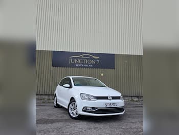 Used Volkswagen Polo 2015 for sale - 79847992: Photo