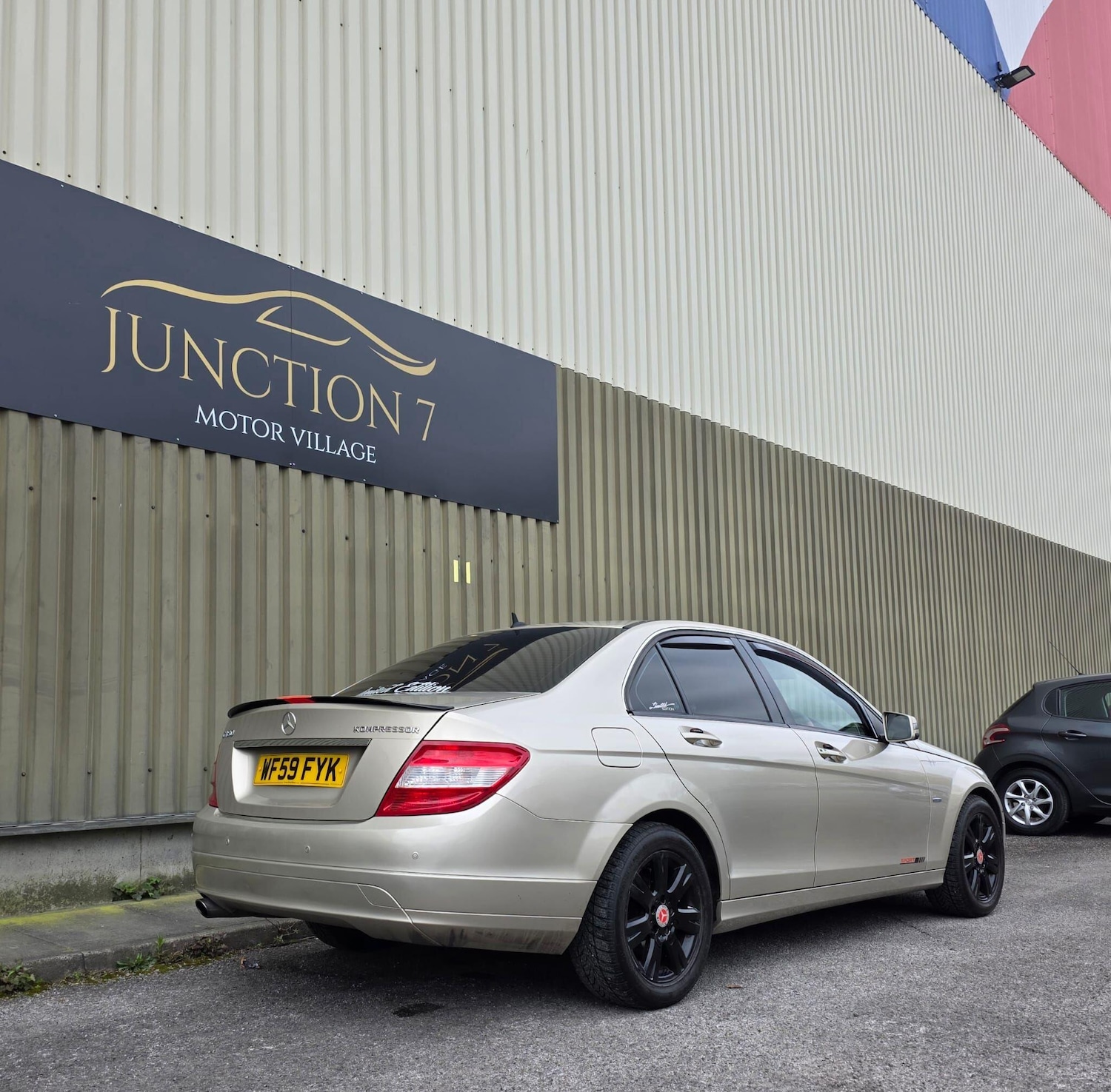 Used Mercedes-Benz C Class 2009 for sale - 78100093: Photo 11