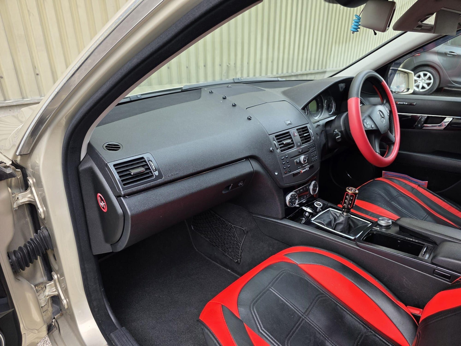 Used Mercedes-Benz C Class 2009 for sale - 78100093: Photo 24