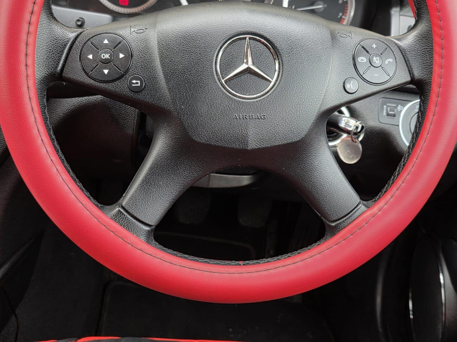 Used Mercedes-Benz C Class 2009 for sale - 78100093: Photo 34