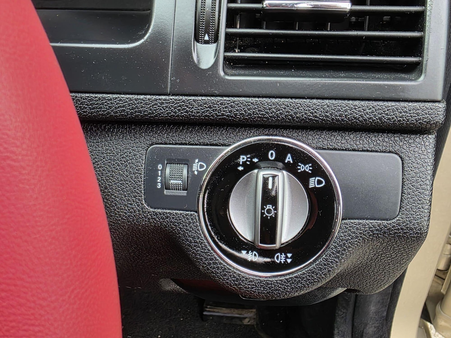 Used Mercedes-Benz C Class 2009 for sale - 78100093: Photo 35