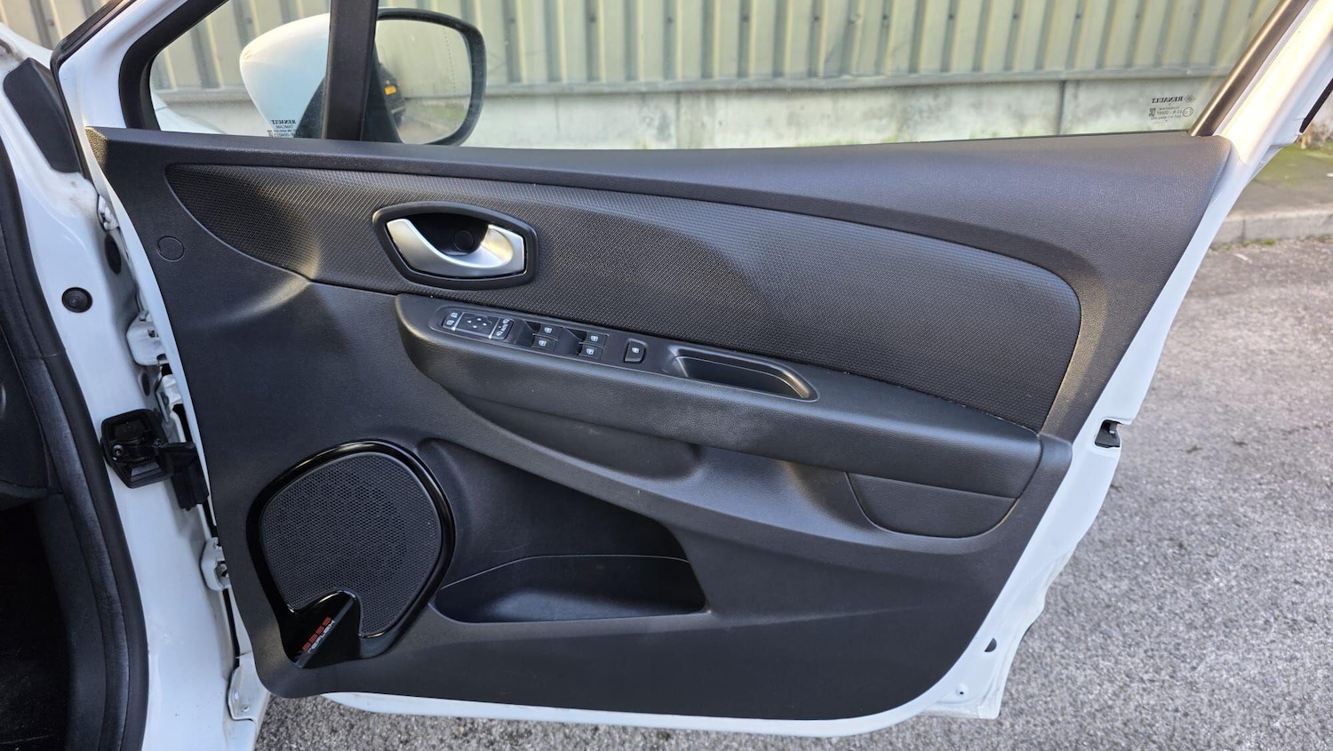 Used Renault Clio 2017 for sale - 77053971: Photo 26