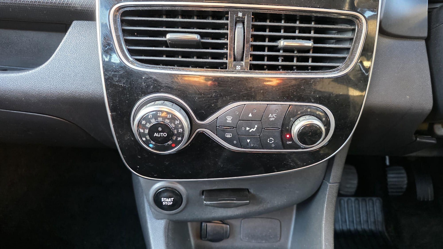 Used Renault Clio 2017 for sale - 77053971: Photo 34