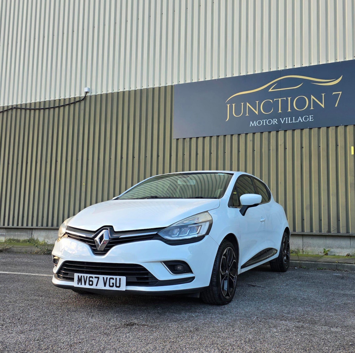 Used Renault Clio 2017 for sale - 77053971: Photo 5