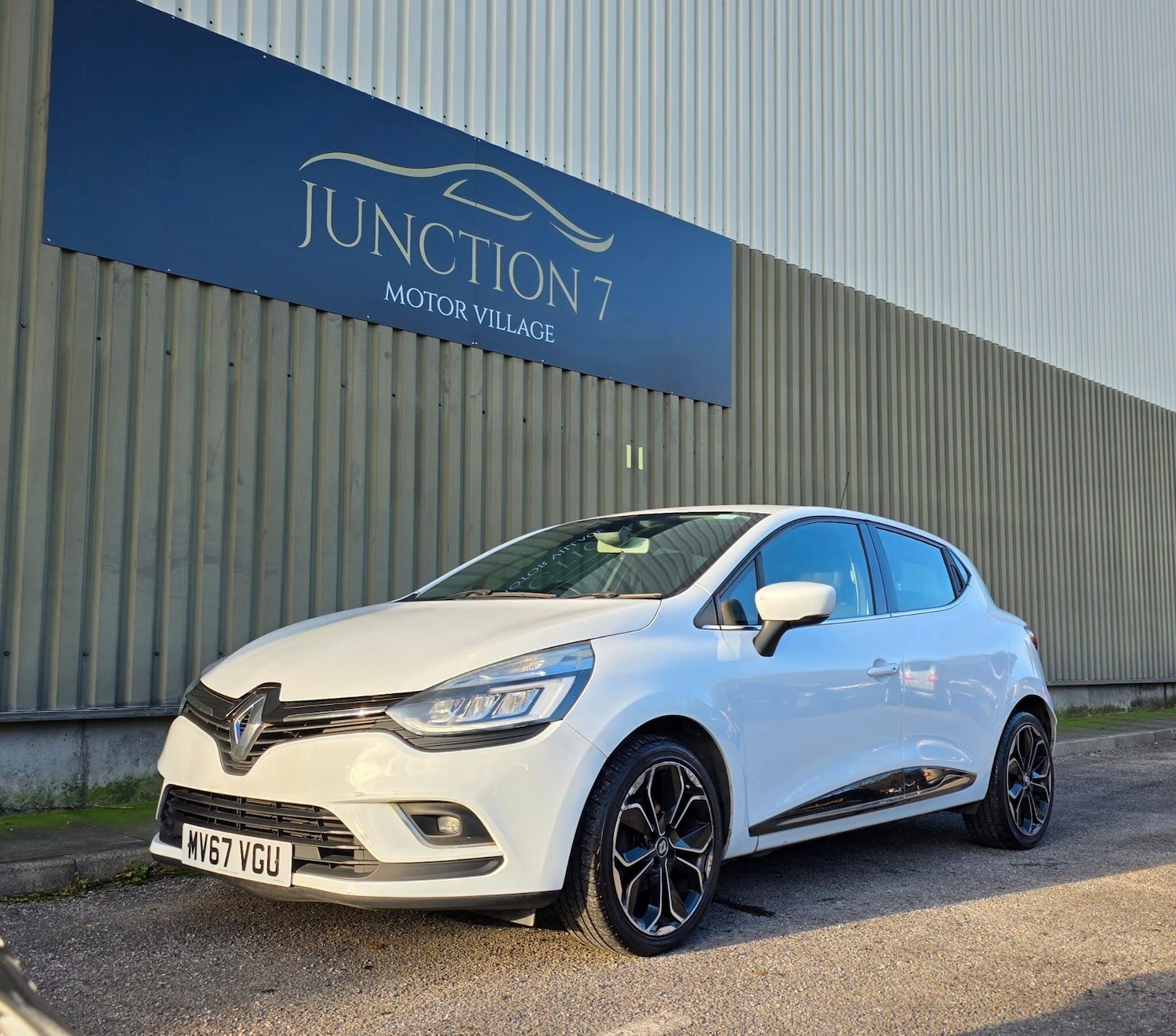Used Renault Clio 2017 for sale - 77053971: Photo 6