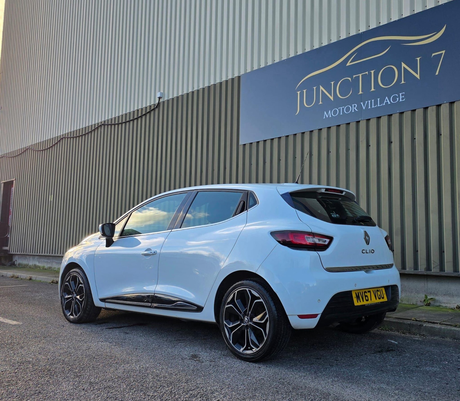 Used Renault Clio 2017 for sale - 77053971: Photo 8