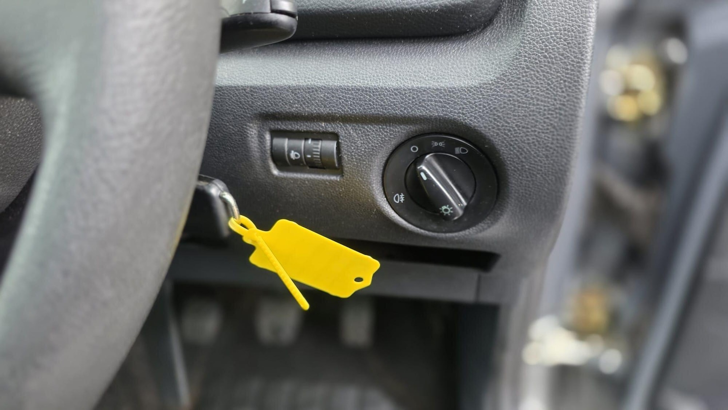 Used Skoda Roomster 2012 for sale - 76422824: Photo 30