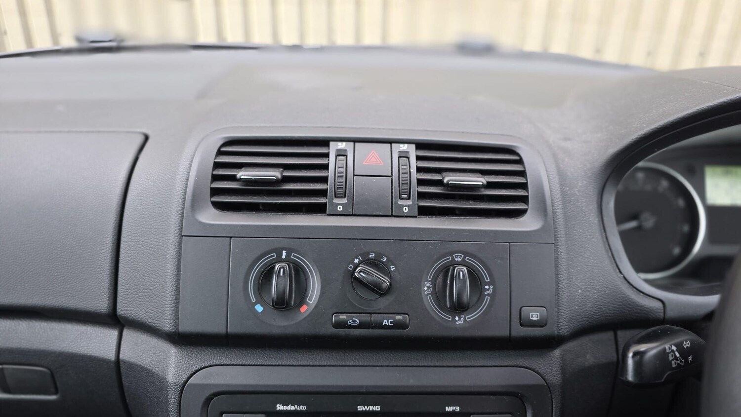 Used Skoda Roomster 2012 for sale - 76422824: Photo 34