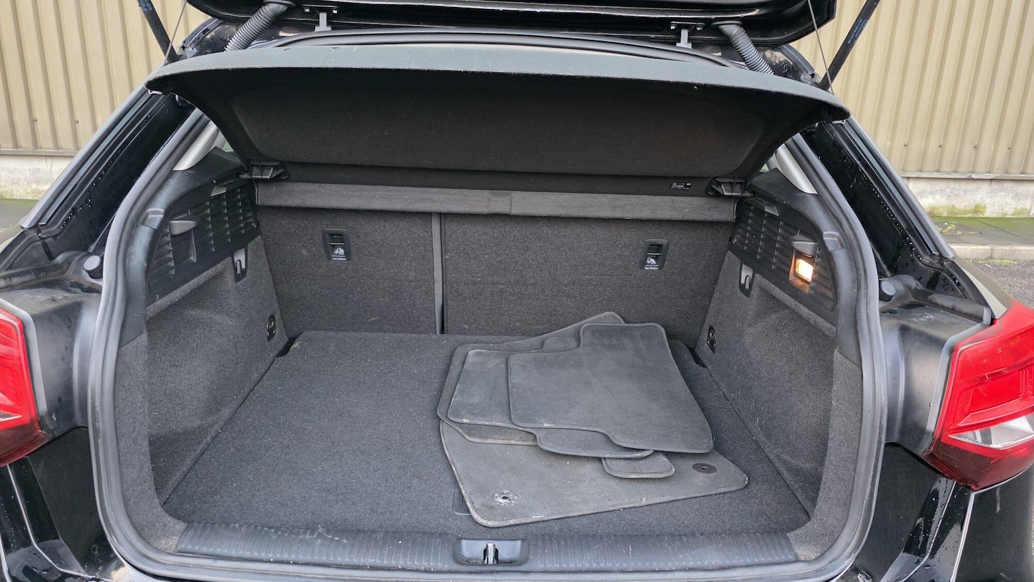 Used Audi Q2 2017 for sale - 76976425: Photo 15