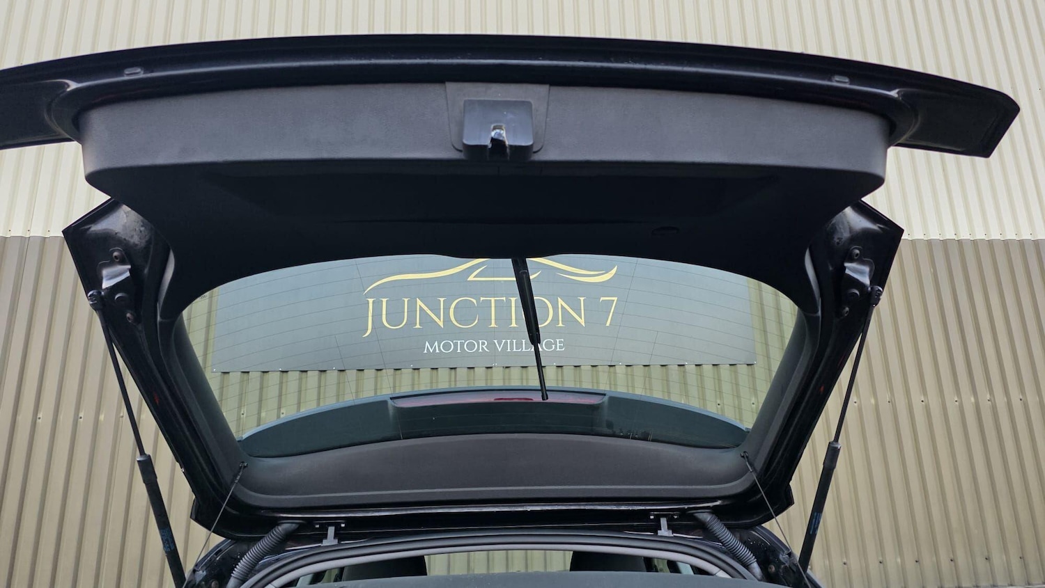 Used Audi Q2 2017 for sale - 76976425: Photo 16