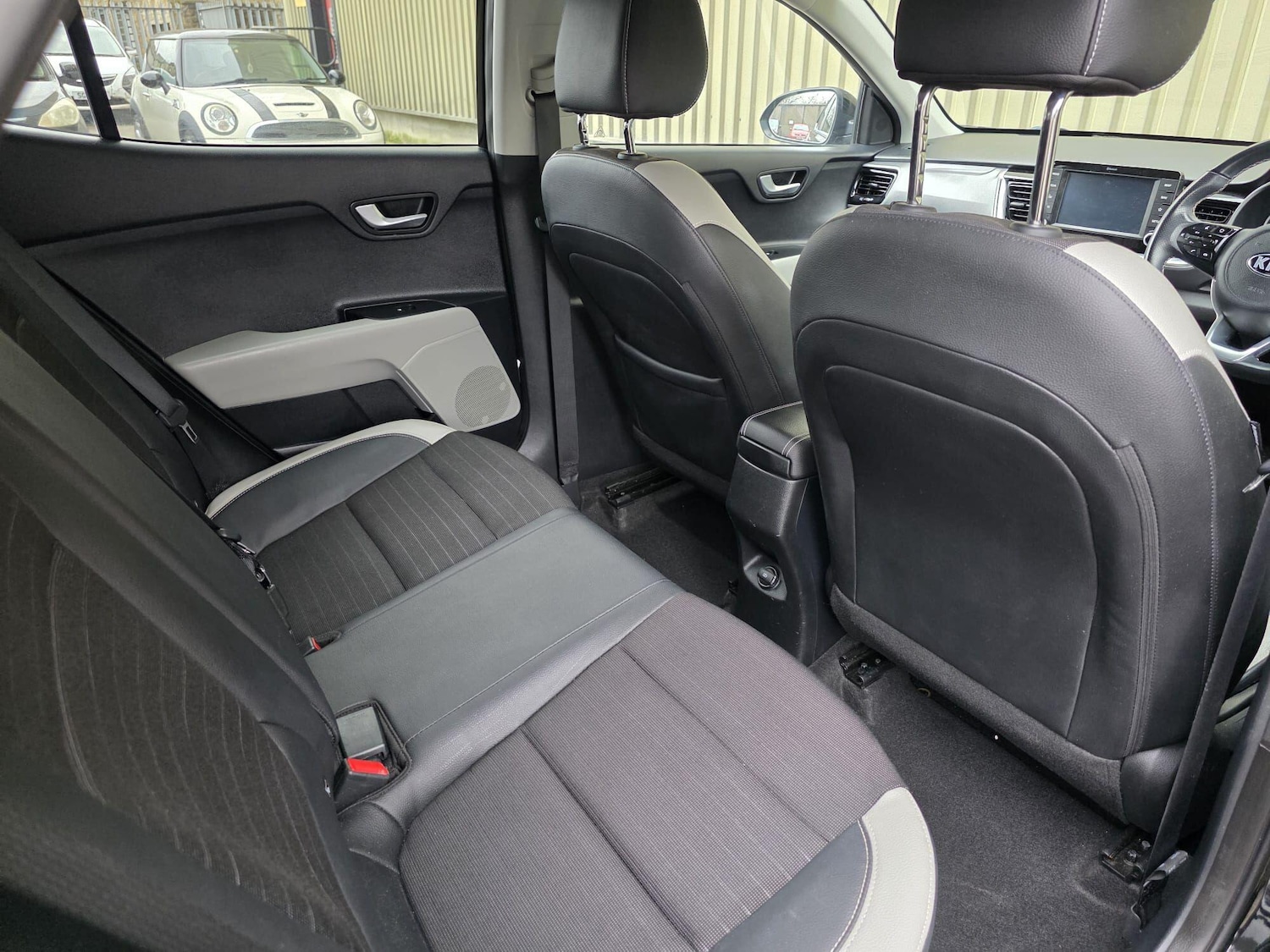 Used Kia Stonic 2019 for sale - 78100419: Photo 18