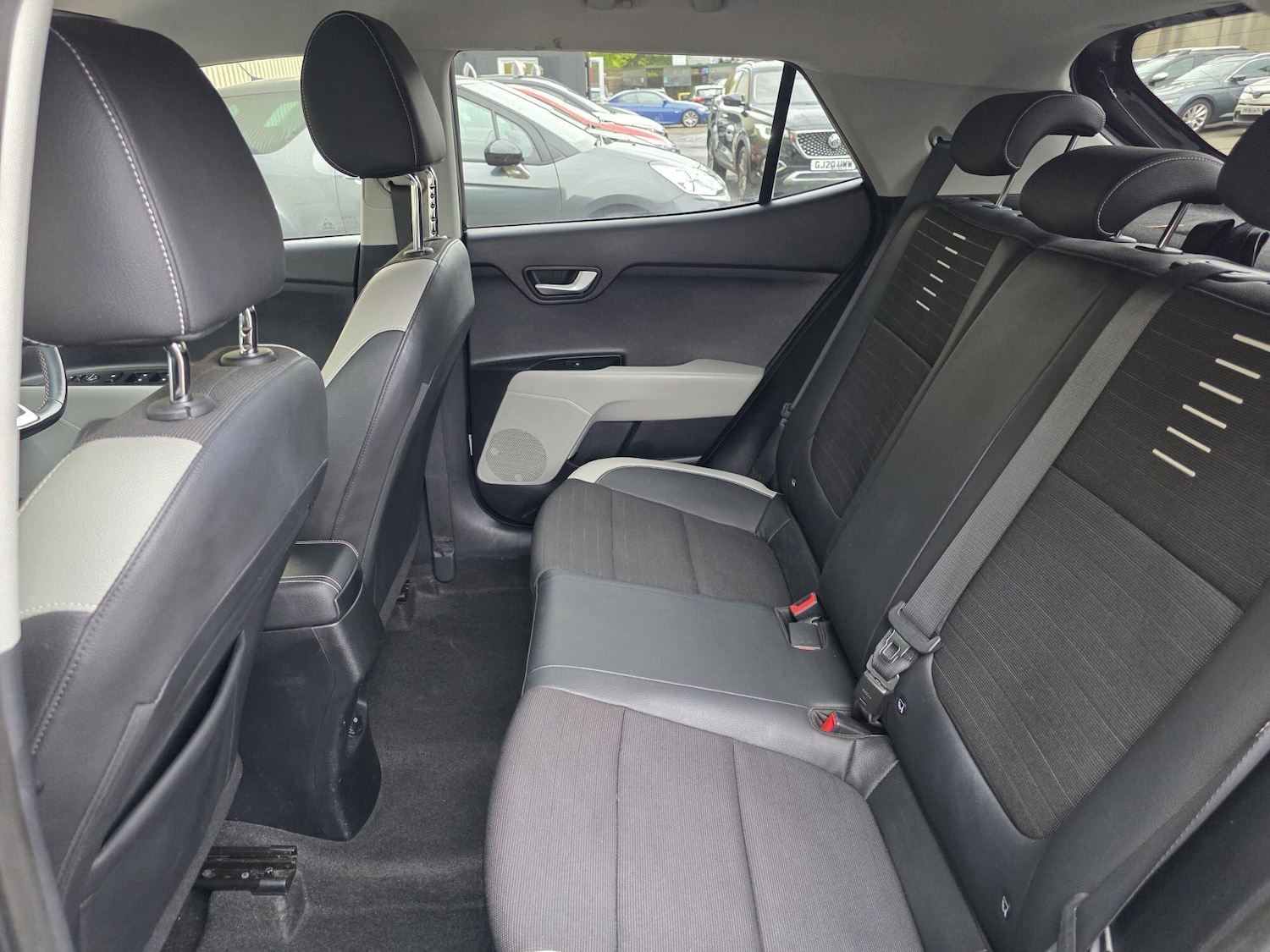 Used Kia Stonic 2019 for sale - 78100419: Photo 21