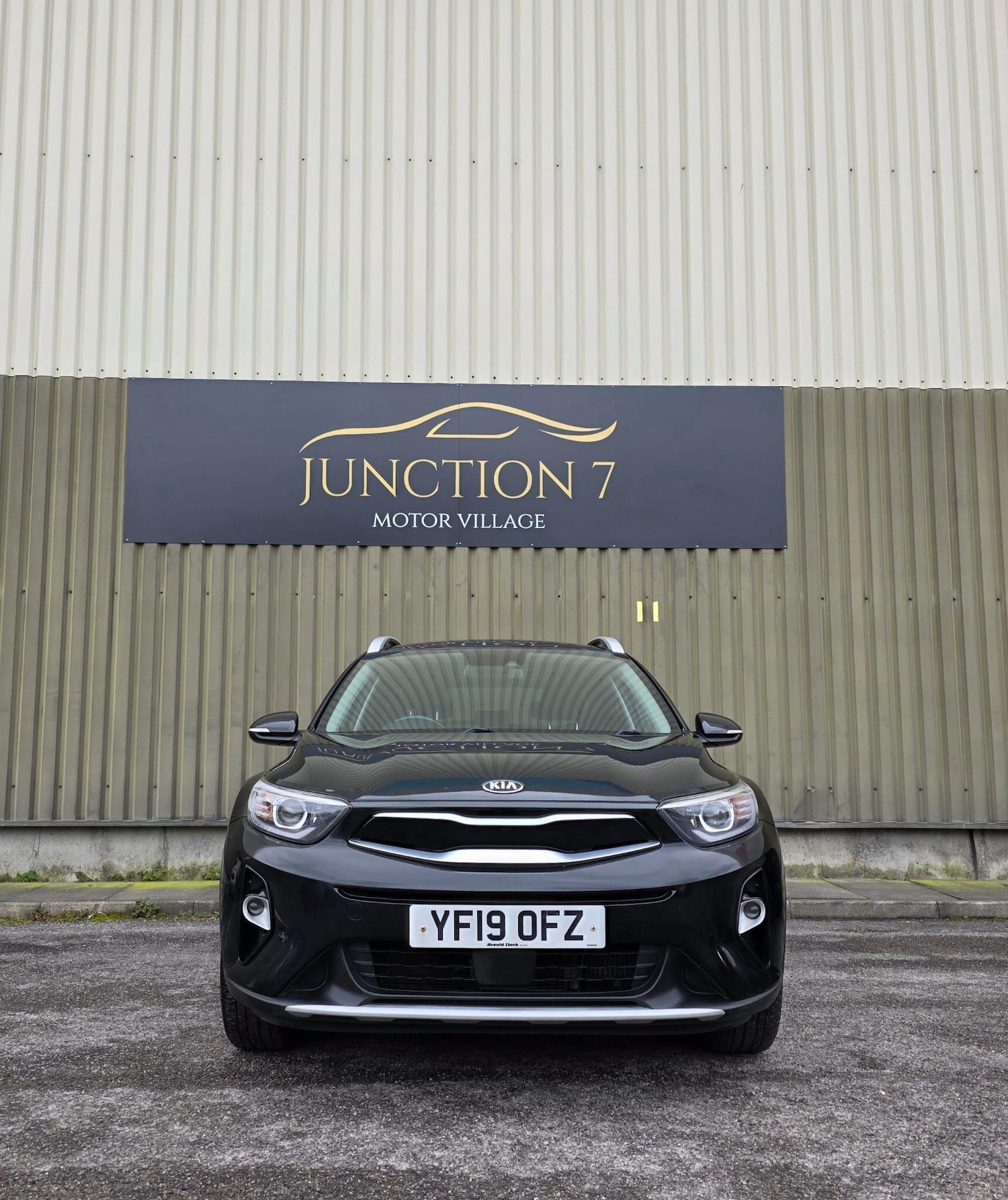 Used Kia Stonic 2019 for sale - 78100419: Photo 4