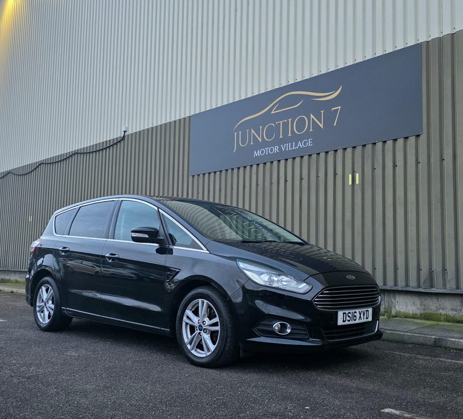 Used Ford S-Max 2016 for sale - 77411697: Photo 11