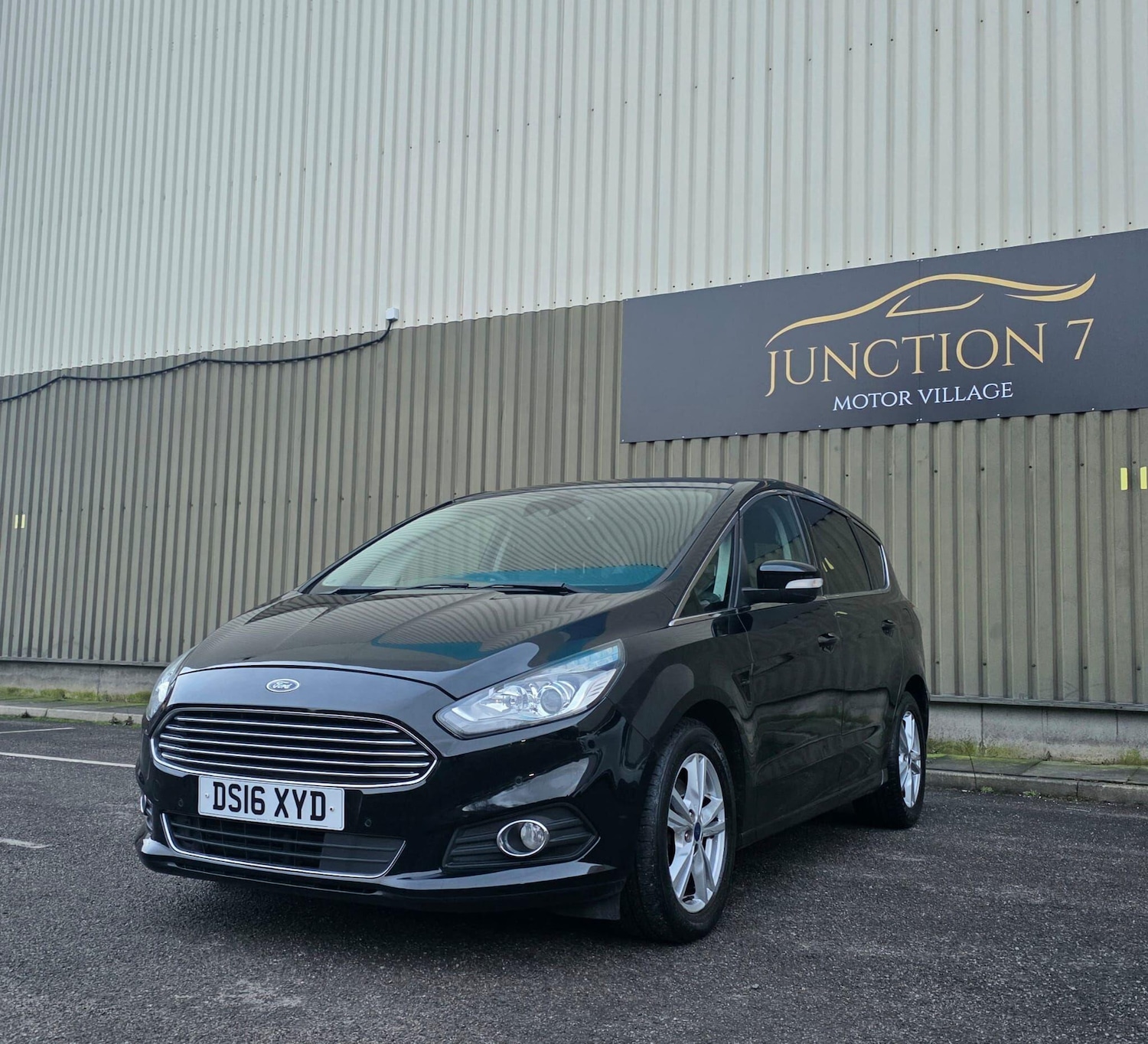 Used Ford S-Max 2016 for sale - 77411697: Photo 5