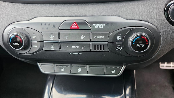 Used Kia Sorento 2016 for sale - 75430847: Photo 41
