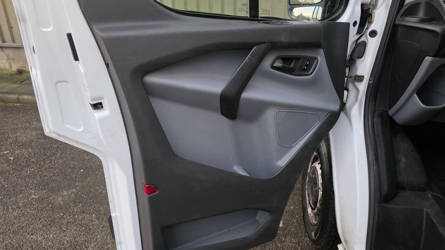 Used Ford Transit Custom 2013 for sale - 77229573: Photo 17