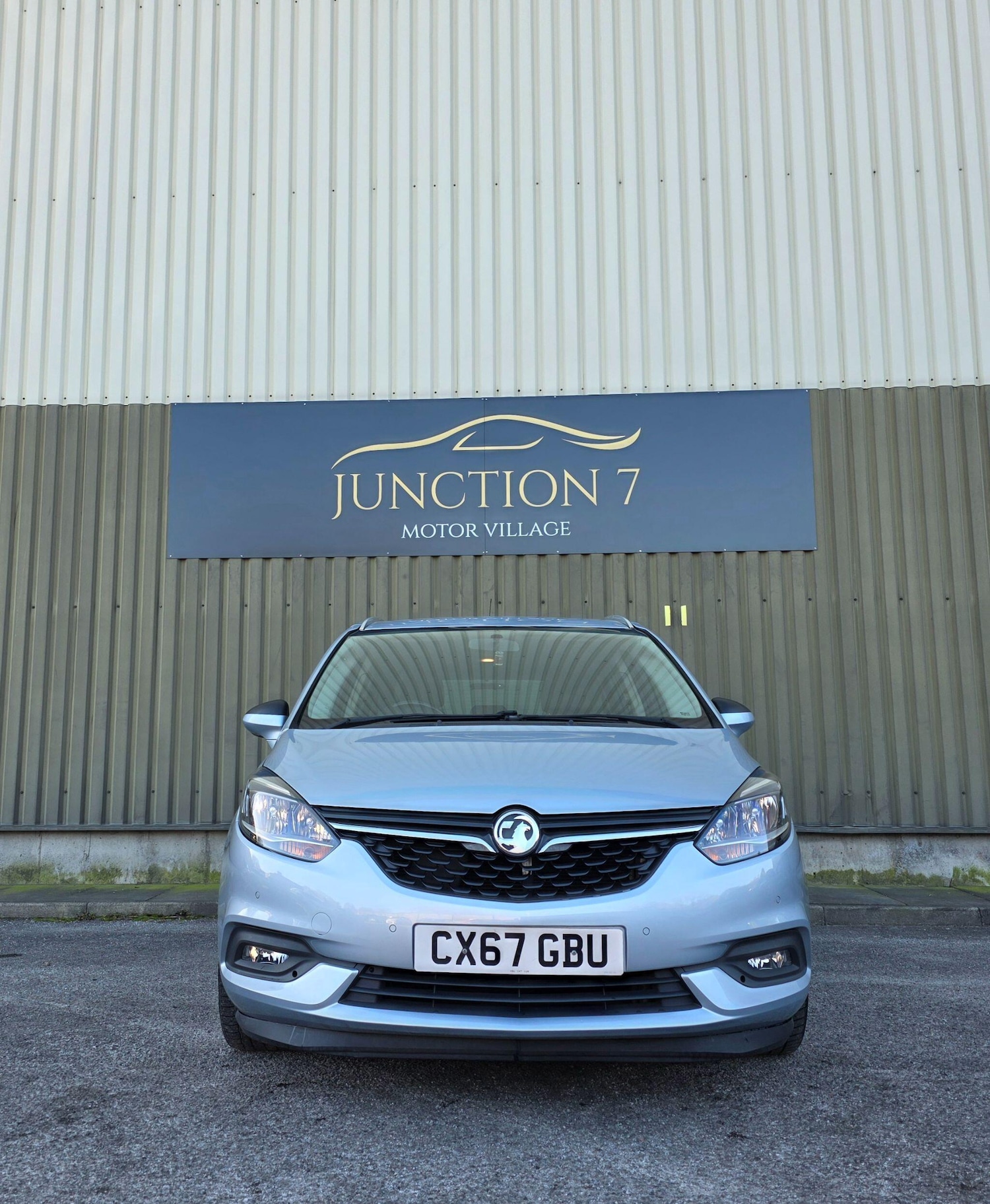 Used Vauxhall Zafira 2017 for sale - 78072109: Photo 4