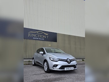 Used Renault Clio 2018 for sale - 78276587: Photo
