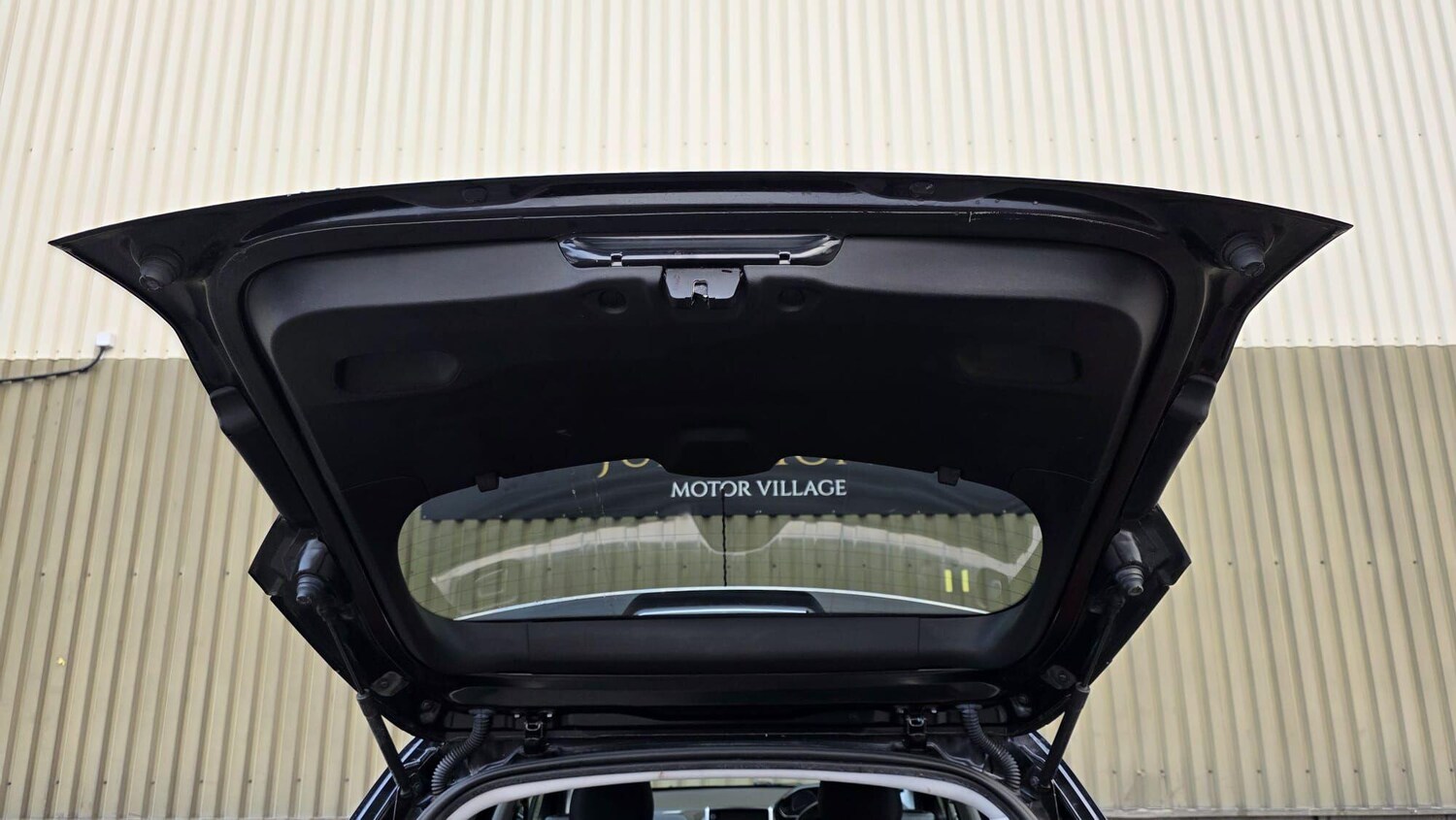 Used Peugeot 2008 2018 for sale - 77586630: Photo 16