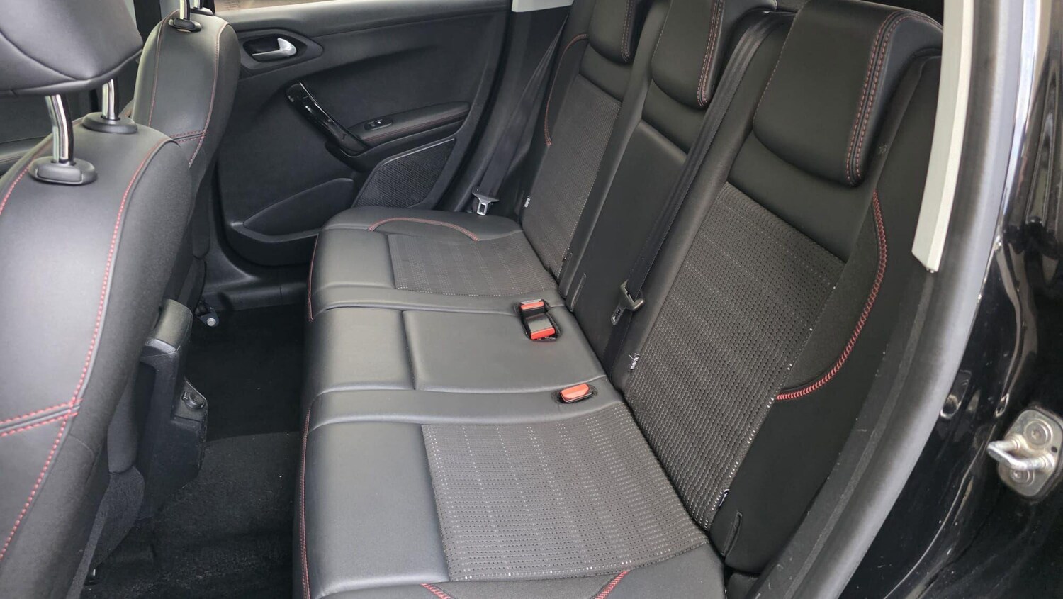 Used Peugeot 2008 2018 for sale - 77586630: Photo 23