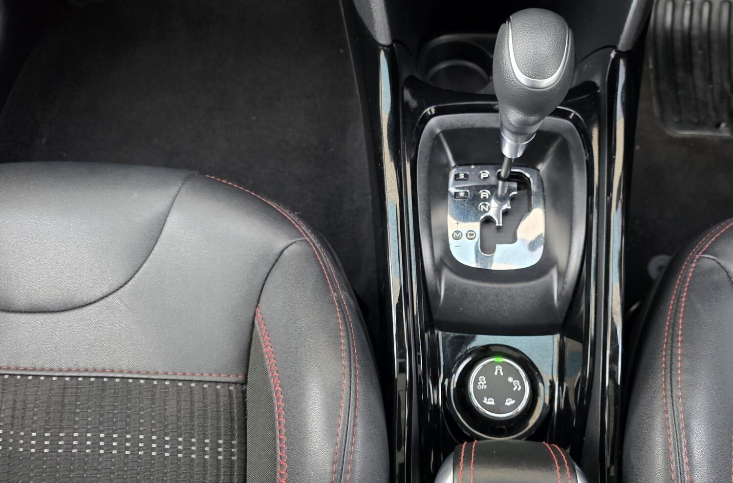 Used Peugeot 2008 2018 for sale - 77586630: Photo 32