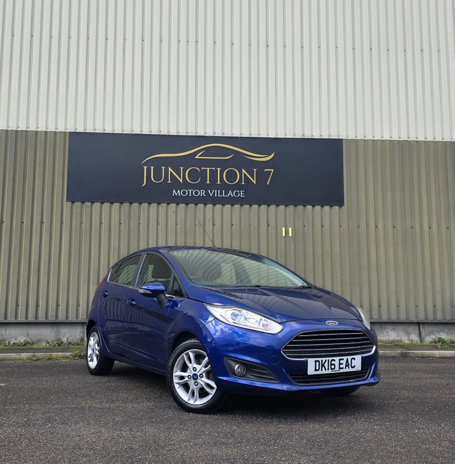 Used Ford Fiesta 2016 for sale - 76522312: Photo 2