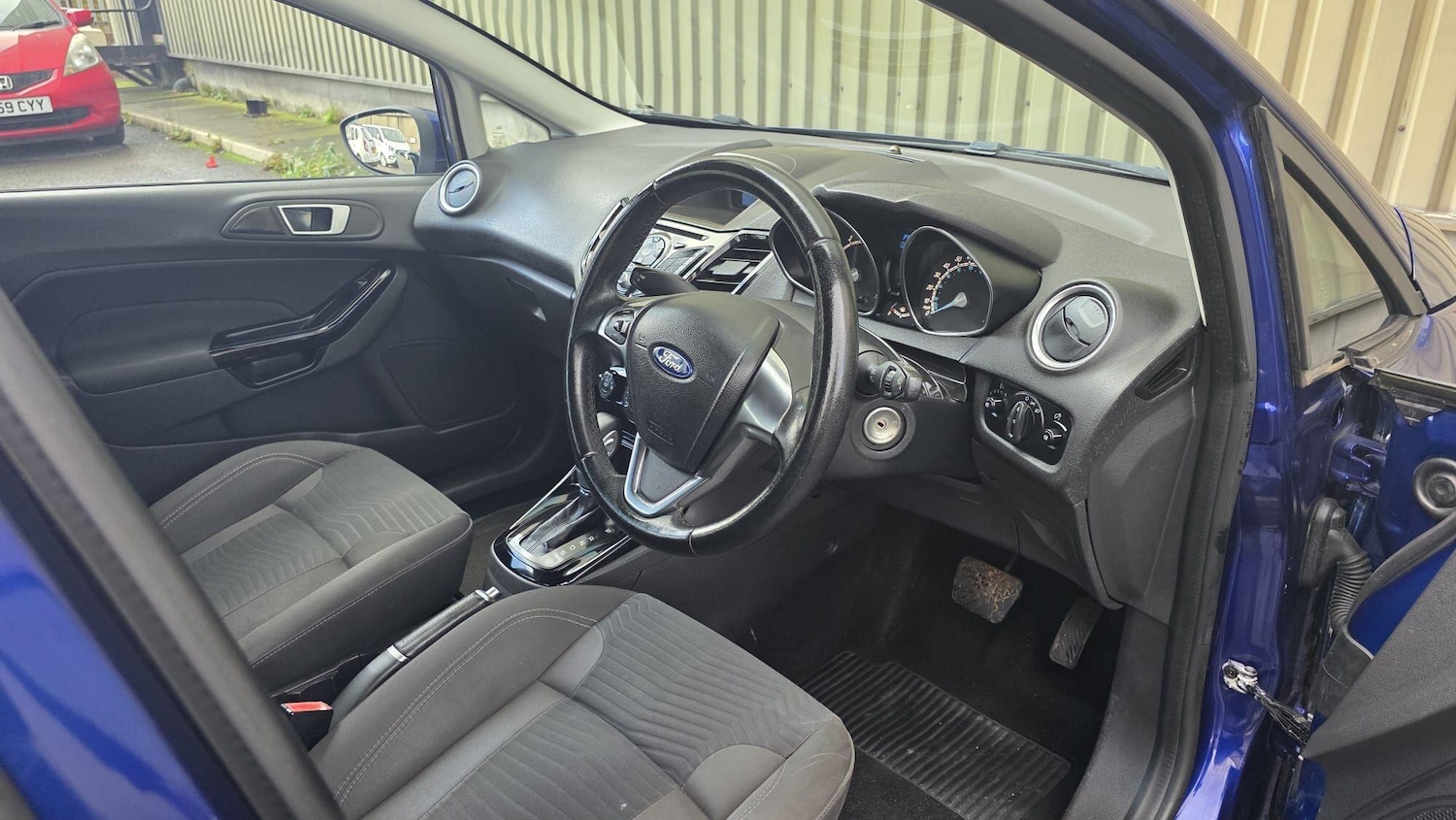 Used Ford Fiesta 2016 for sale - 76522312: Photo 27