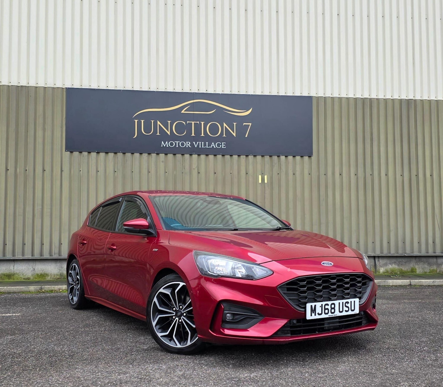 Used Ford Focus 2018 for sale - 77305901: Photo 2