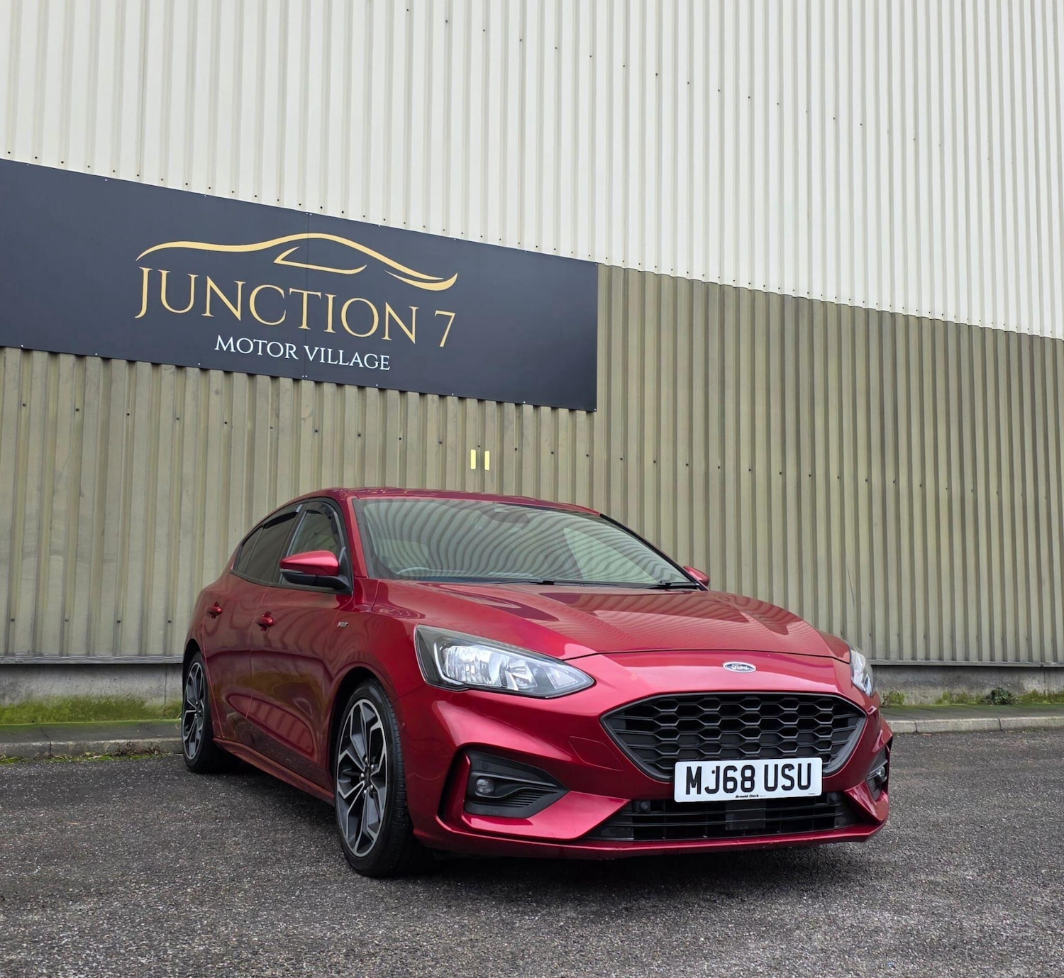 Used Ford Focus 2018 for sale - 77305901: Photo 3