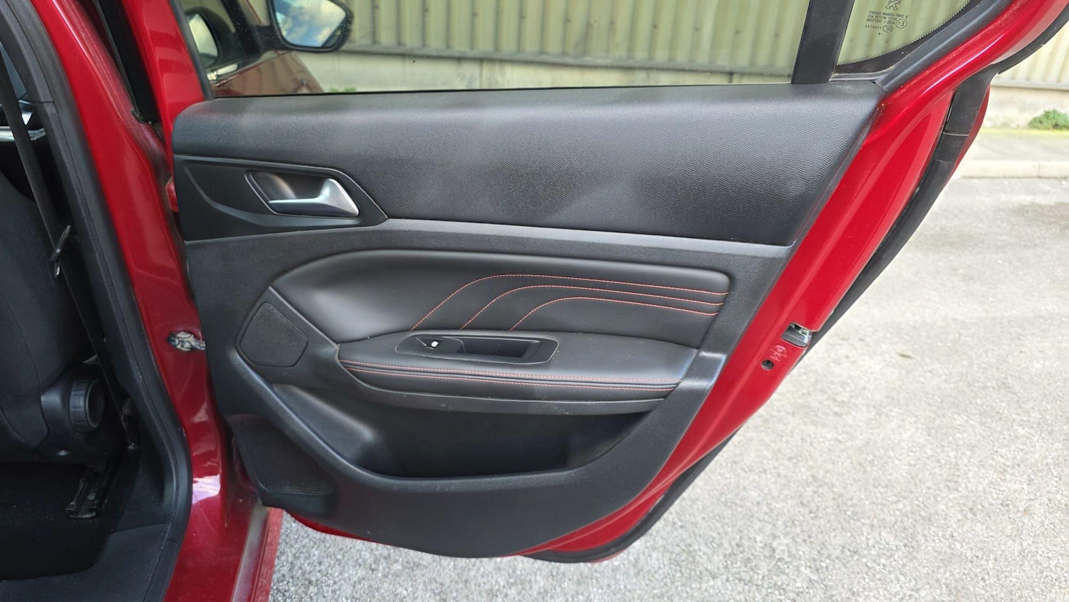 Used Peugeot 308 2017 for sale - 76380775: Photo 17