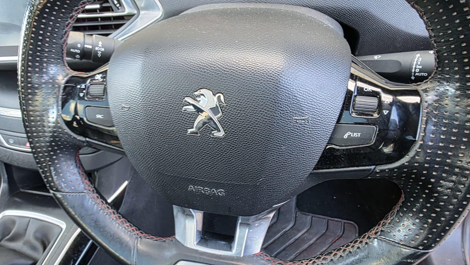 Used Peugeot 308 2017 for sale - 76380775: Photo 31