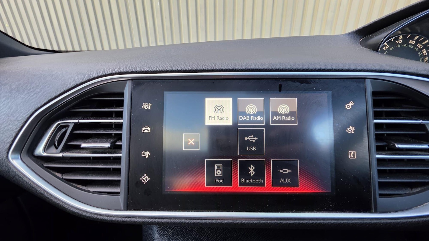 Used Peugeot 308 2017 for sale - 76380775: Photo 34