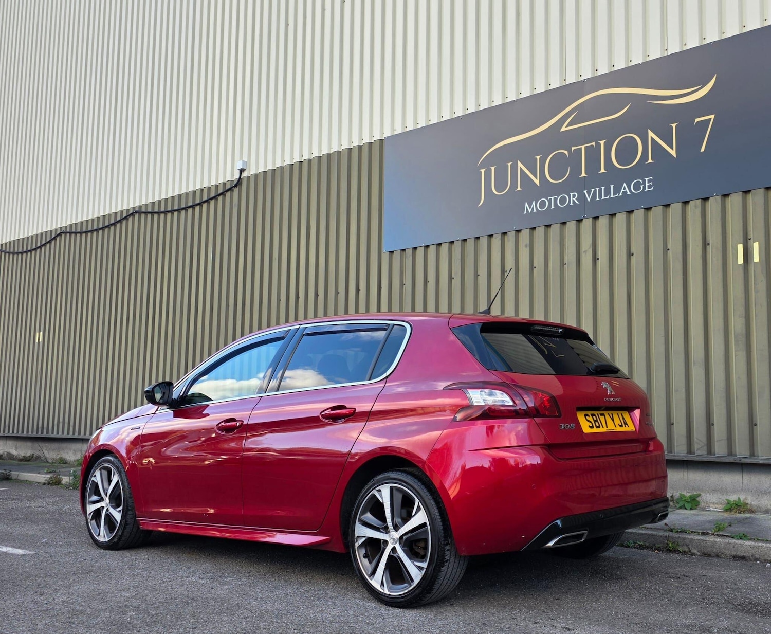 Used Peugeot 308 2017 for sale - 76380775: Photo 8