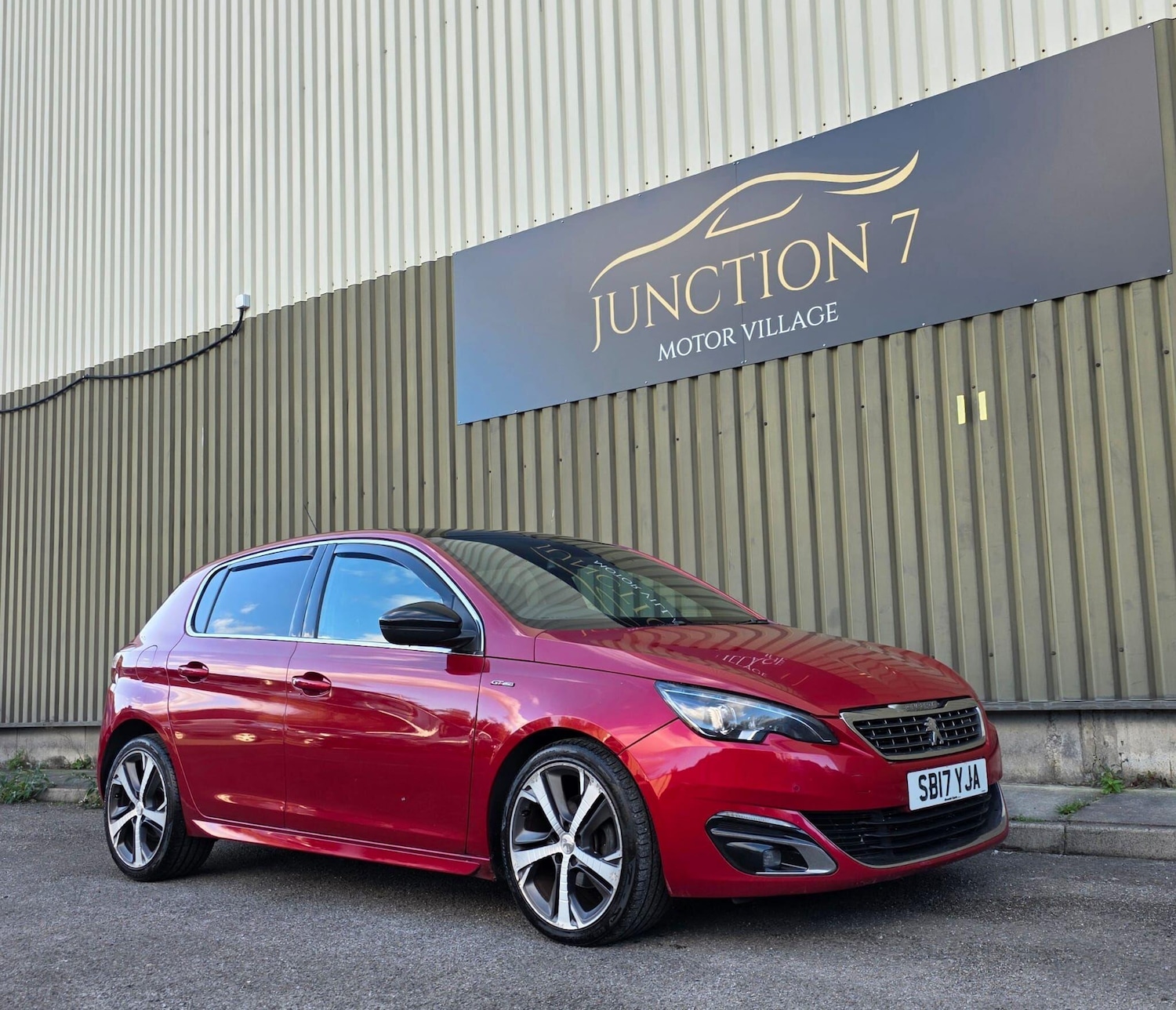Used Peugeot 308 2017 for sale - 76380775: Photo 9